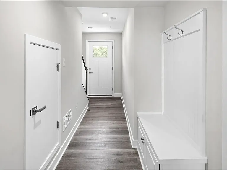 2 Sand Hills Dr — Photo 2