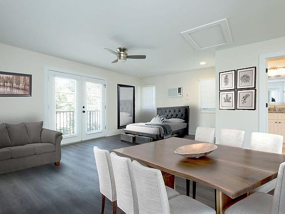 3rd image of 125 W Hollywood St #B
