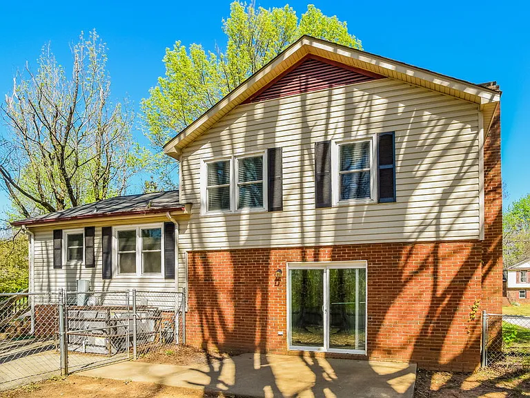 365 Clover Hitch Dr — Photo 17