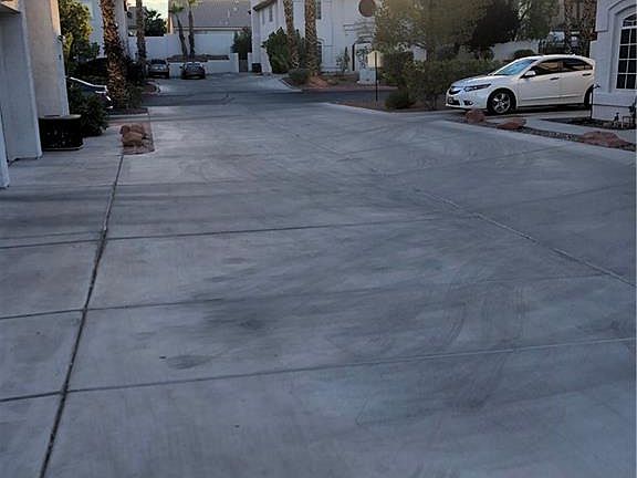 3rd image of 3914 Starfield Ln