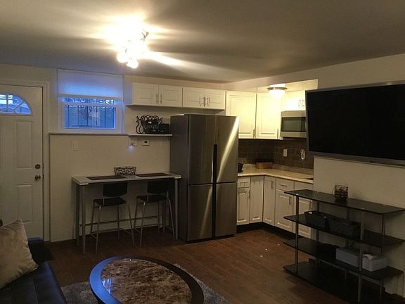 4th image of 2343 White Oak Ct #1