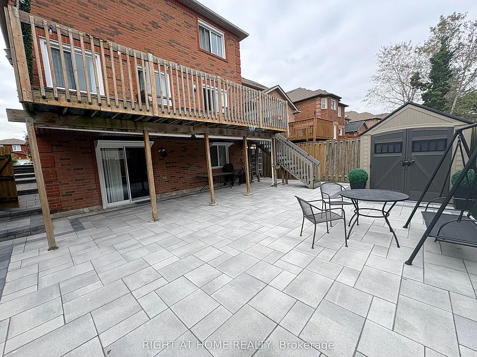 5260 Floral Hill Cres #BASEMENT