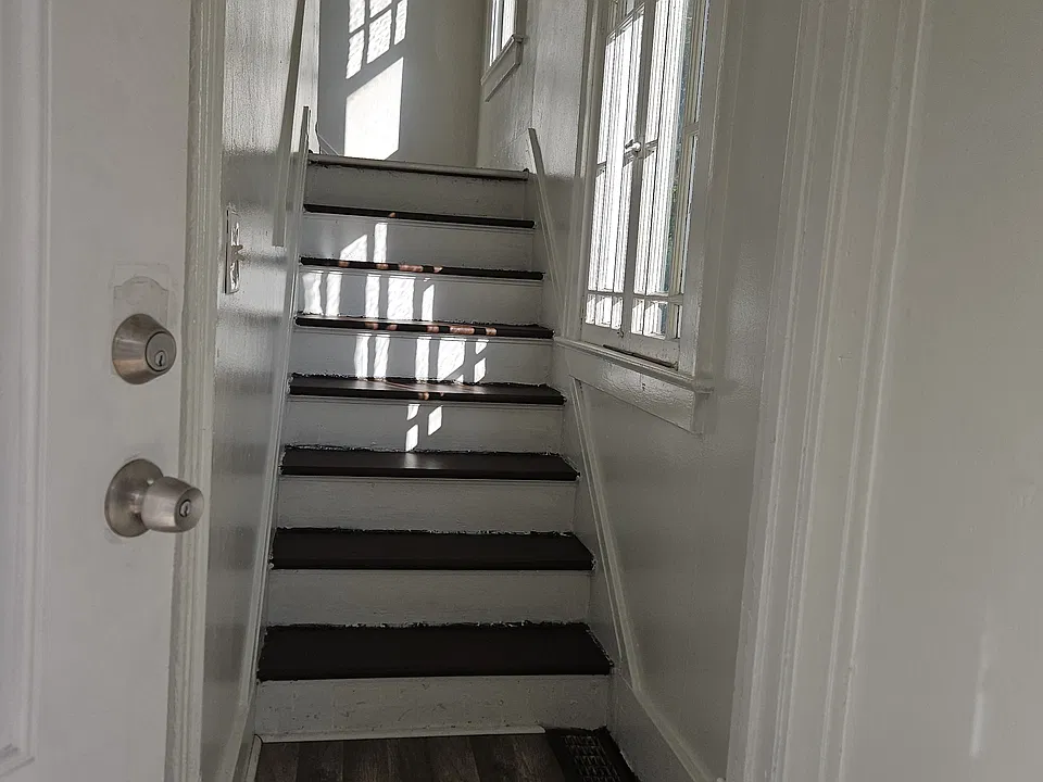 28 Merrill St