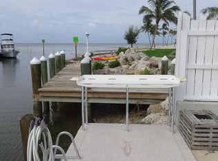 95 Iroquois Dr, Islamorada, FL 33036