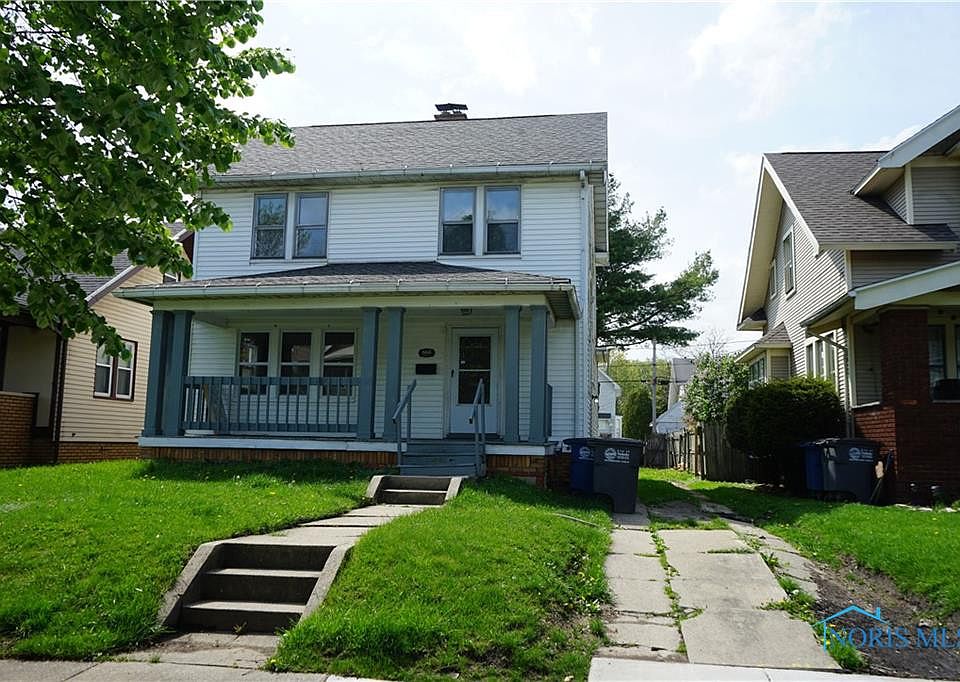 1st image of 860 Hampton Ave