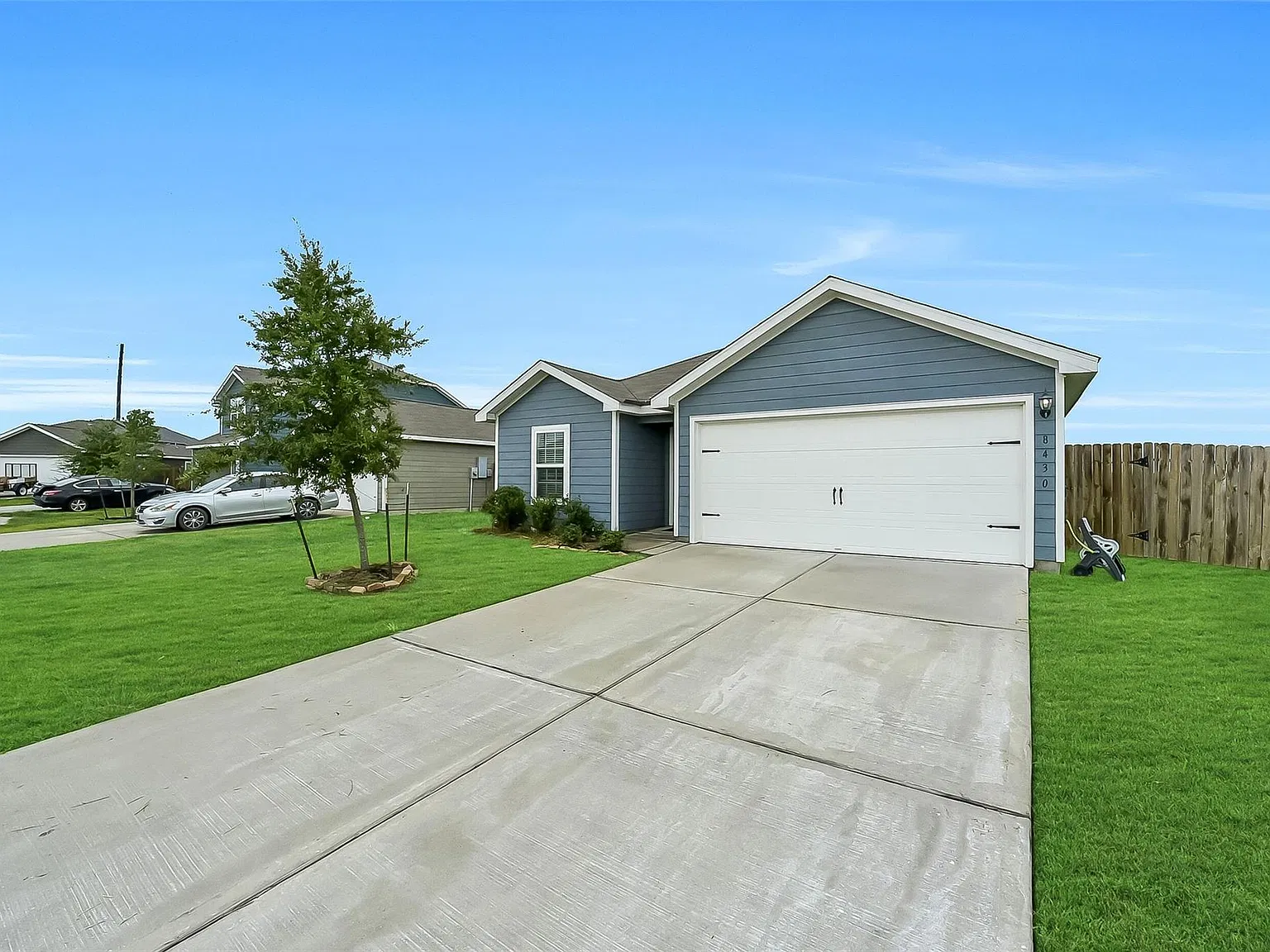 3 bed, 2.0 bath, 1392 sqft, $1,845 — Photo 3