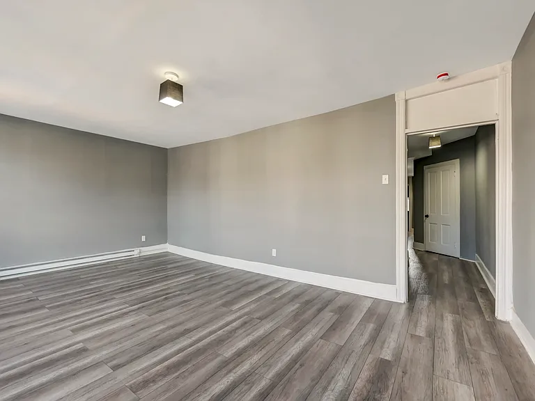 128 E Broad St #B — Photo 20