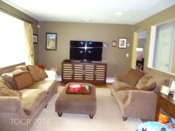 2nd image of 102 Lincoln Pl