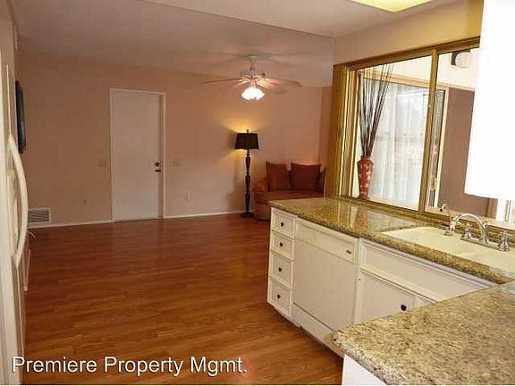 5th image of 17368 Francisco Dr