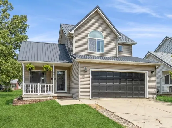 1112 Center St NE, Cedar Rapids, IA 52402