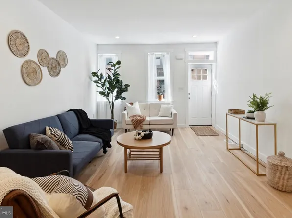 621 Emily St, Philadelphia, PA 19148