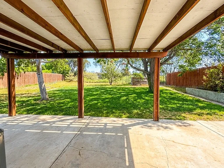 27076 Rainbow Creek Dr — Photo 10