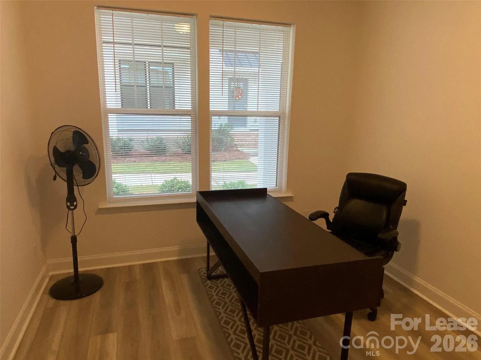 3 bed, 3.5 bath, $3,000 — Photo 4