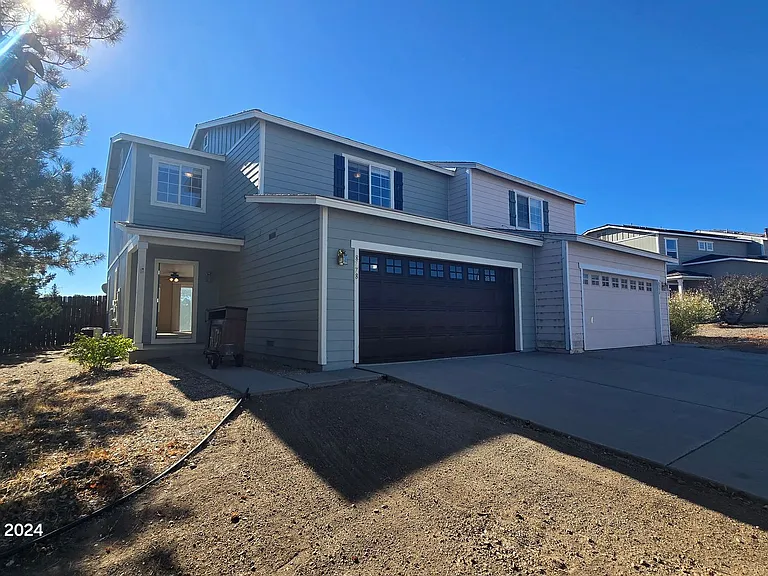 8778 Sunset Breeze Dr — Photo 2