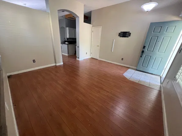 8755 Aviary Woods Way, Elk Grove, CA 95624