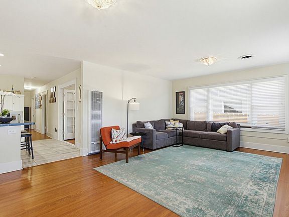 3rd image of 4081 1st Ave