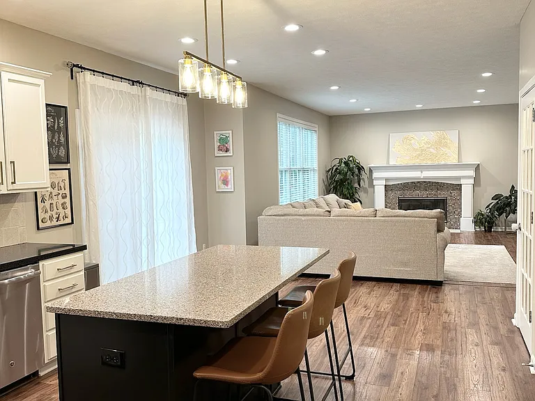 234 Grayfield Ct SE — Photo 5