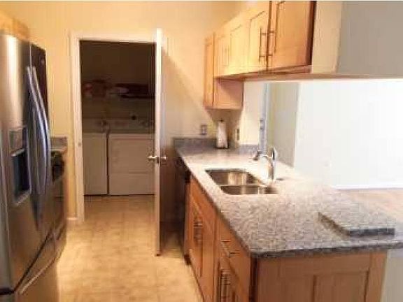 4th image of 19627 Galway Bay Cir APT 103