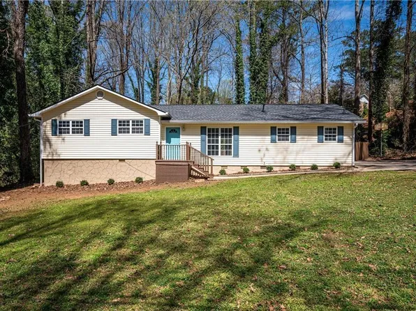 405 Concord Woods Dr SE, Smyrna, GA 30082