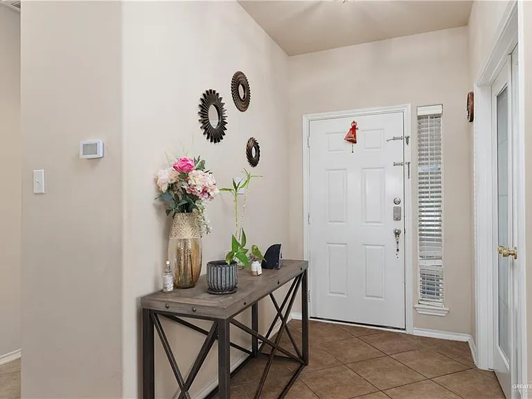 4407 Santa Lydia St — Photo 2