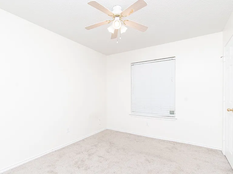 3301 Dorothy Jane Dr — Photo 13