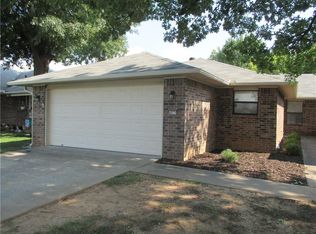 4057 Nightingale Ln, Springdale, AR 72762