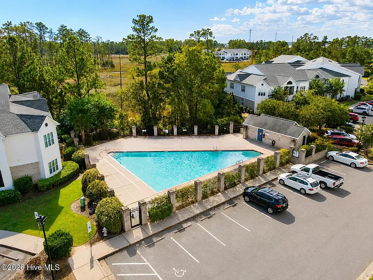3901 Botsford Ct #101 — Photo 8