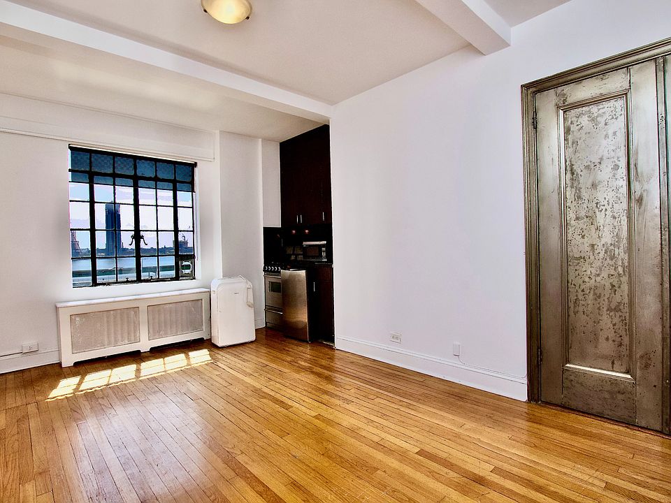 1st image of 5 Tudor City Pl APT B14