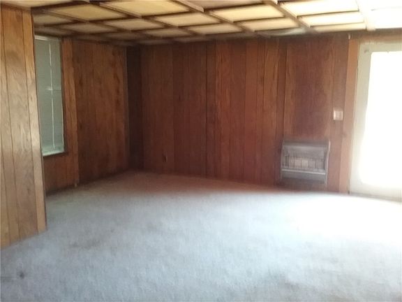 3rd image of 112 Billington Dr