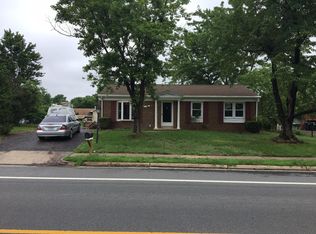 112 W Church Rd, Sterling, VA 20164