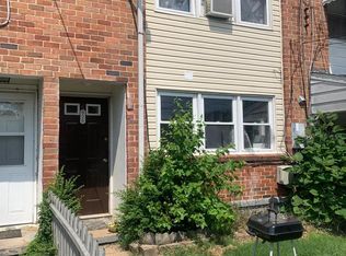 926 Catawba Ct, Baltimore, MD 21227