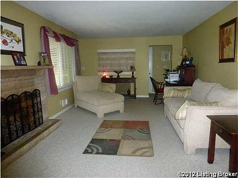2nd image of 1934 Meadowcreek Dr