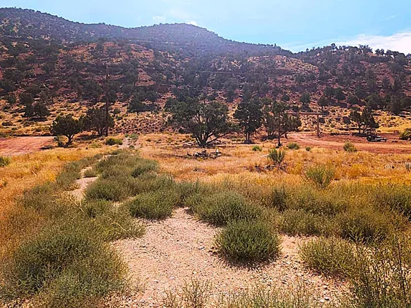 1517 N Foothill Dr, Paragonah, UT 84760