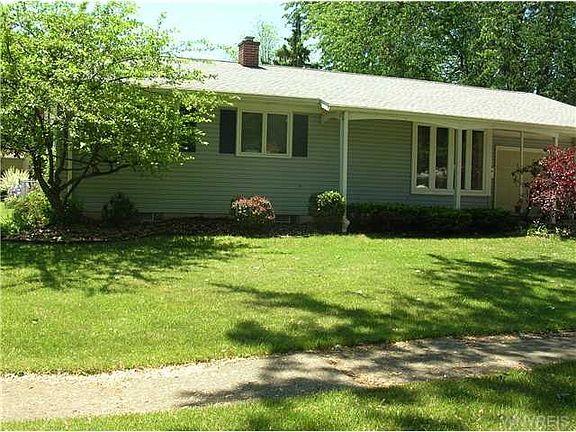 2nd image of 753 Deerfield Dr