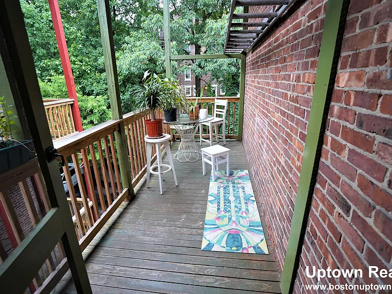 Dwight St — Photo 16