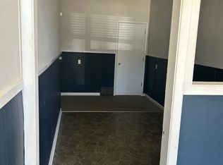 408 Neosho St #8, Burlington, KS 66839