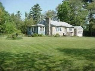 3 Chester Rd, Raymond, NH 03077