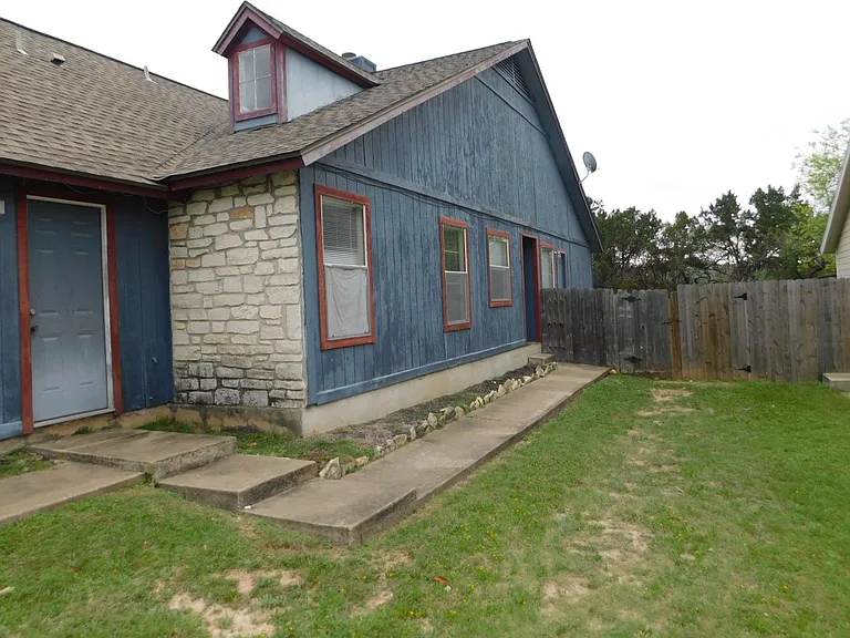 522 Cutty Trl #B — Photo 1
