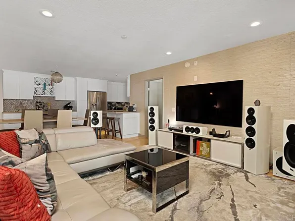 850 State St Unit 210, San Diego, CA 92101