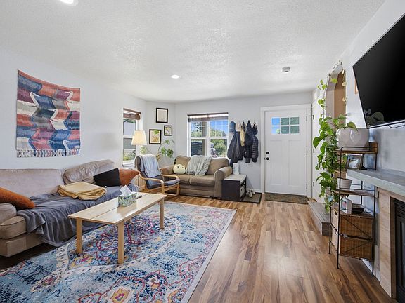 2nd image of 2337 S 3rd St W APT 3