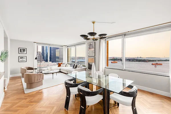 Sold by Compass | media 2