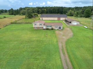 3884 McClintocksburg Rd, Diamond, OH 44412