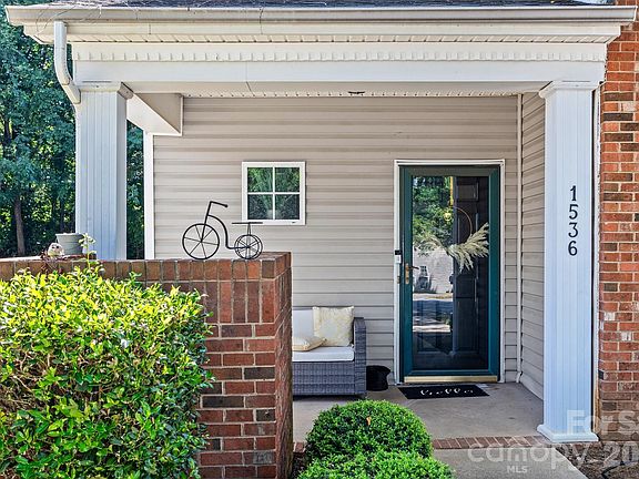 2nd image of 1536 Anthem Ct