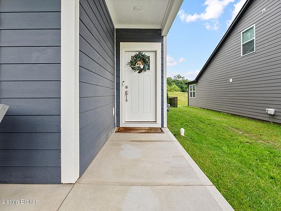 2nd image of 4629 Golden Eagle Dr