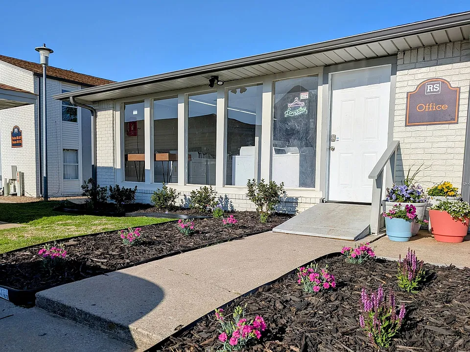 Ramsey Square Apartments
