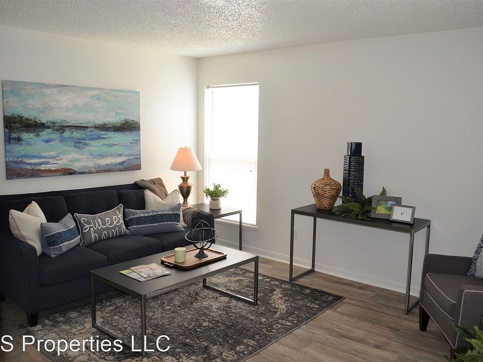 2nd image of 758 Plaza Dr #742H