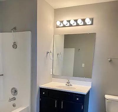 509 Delaware St #405 — Photo 9