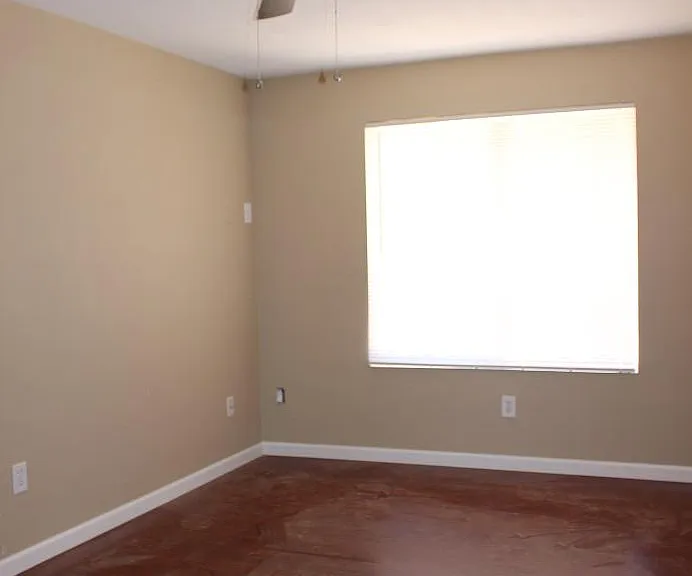 617 W Magdalena Dr — Photo 2