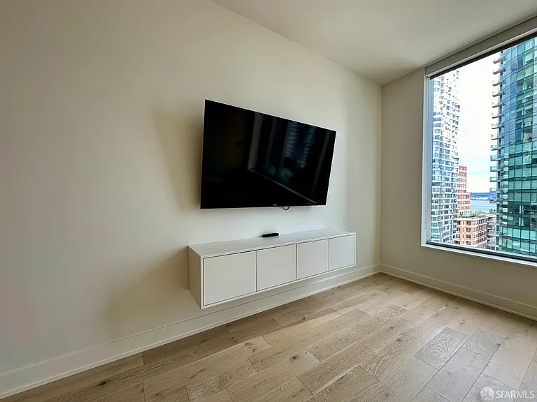 201 Folsom St #15D — Photo 5