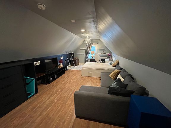 5th image of 4751 N London Ave #3